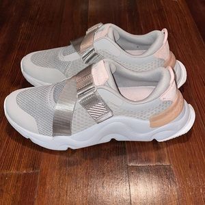 Sorel Women’s Kinetic RNEGD Strap Sneaker